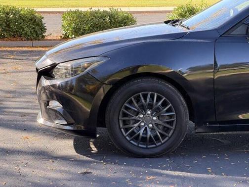 2016 Mazda Mazda3 i Sport