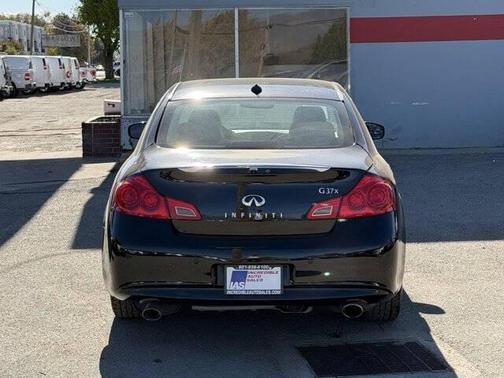 2011 INFINITI G37 Journey