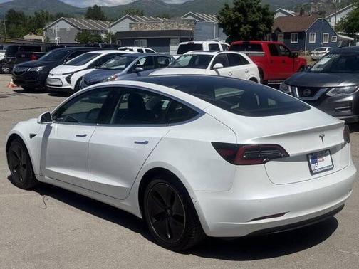Pearl White Multi-Coat 2019 Tesla Model 3 Standard Range Plus