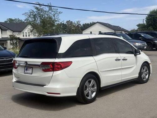 White Diamond Pearl 2018 Honda Odyssey EX