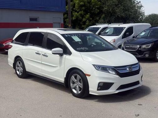 White Diamond Pearl 2018 Honda Odyssey EX