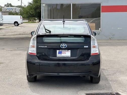 2010 Toyota Prius III