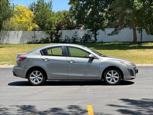 2011 Mazda Mazda3 i Touring