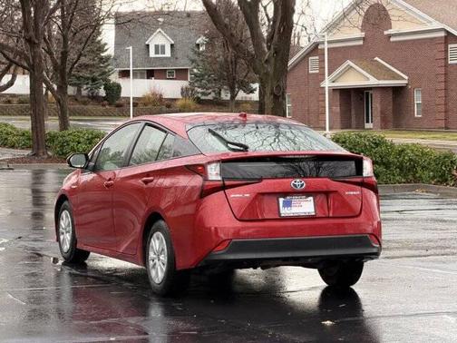 2022 Toyota Prius LE