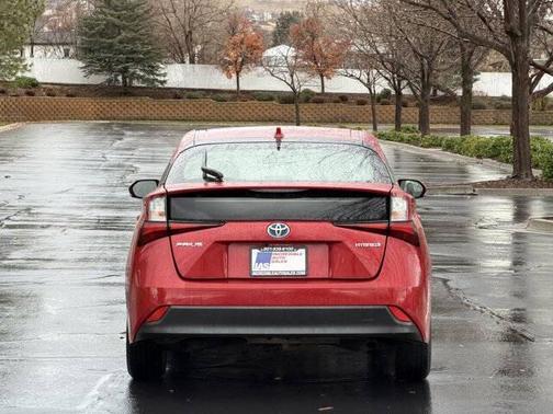 2022 Toyota Prius LE
