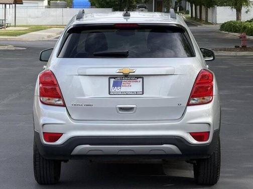 Silver Ice Metallic 2019 Chevrolet Trax LT