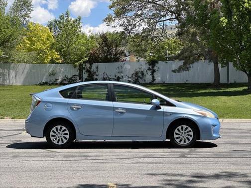 2012 Toyota Prius Plug-in Advanced