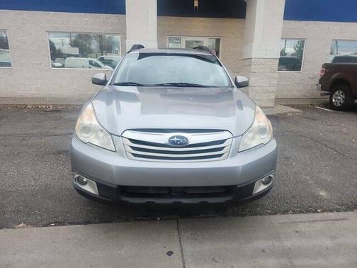 Steel Silver Metallic 2011 Subaru Outback 2.5 i Premium