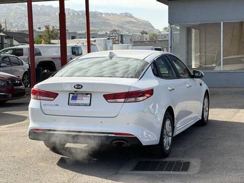 2018 Kia Optima LX