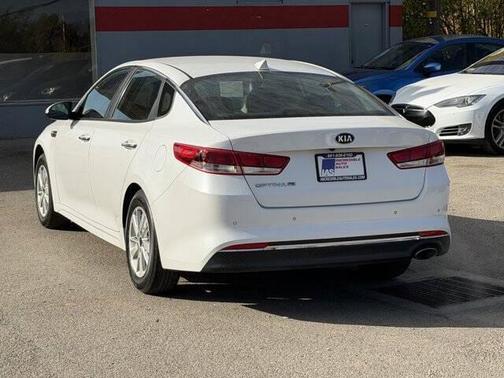 2018 Kia Optima LX