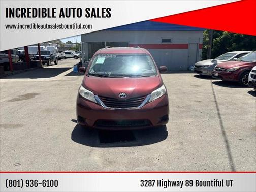 2017 Toyota Sienna LE