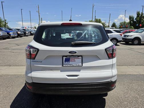 Oxford White 2018 Ford Escape S