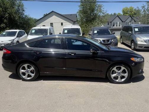 Tuxedo Black Metallic 2013 Ford Fusion SE