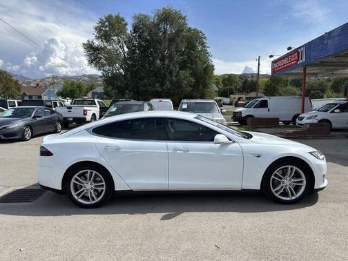 2014 Tesla Model S P85