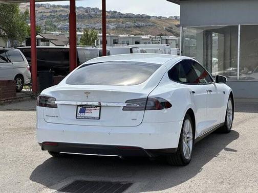 2014 Tesla Model S P85