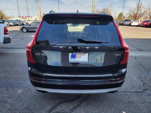 2018 Volvo XC90 T6 Momentum