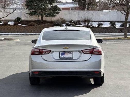 2022 Chevrolet Malibu FWD LT