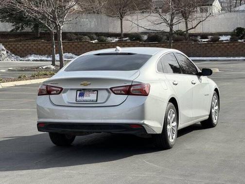 2022 Chevrolet Malibu FWD LT