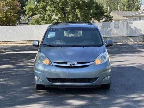 2010 Toyota Sienna XLE Limited