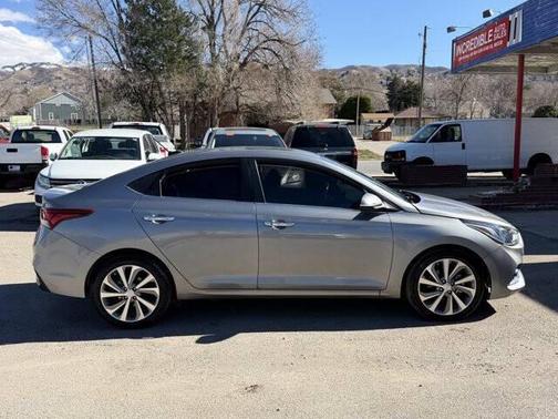 2022 Hyundai Accent Limited