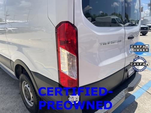 2017 Ford Transit-250 130 WB LOW ROOF CARGO