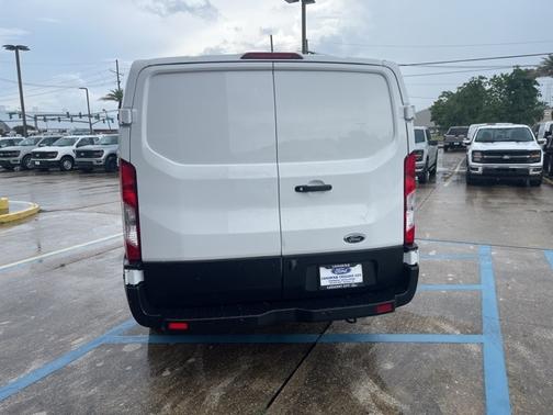 2019 Ford Transit-250 130 WB LOW ROOF CARGO