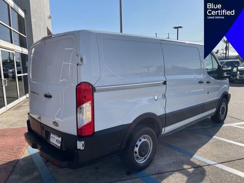 2019 Ford Transit-250 130 WB LOW ROOF CARGO