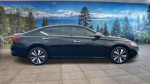 2020 Nissan Altima 2.5 SV