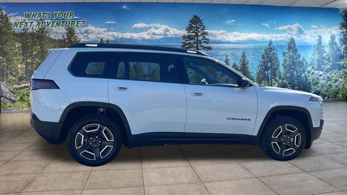Bright White Clearcoat 2026 Jeep Cherokee Laredo