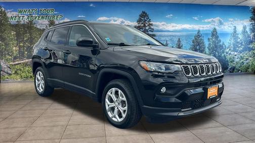 Diamond Black Crystal Pearlcoat 2024 Jeep Compass Latitude