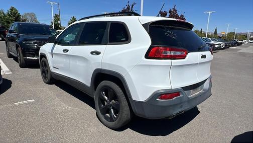 Bright White Clearcoat 2017 Jeep Cherokee Altitude