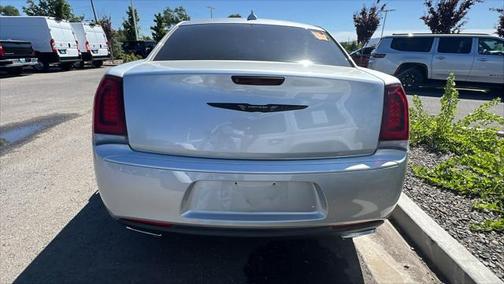 2019 Chrysler 300 Touring