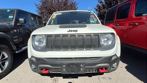 Alpine White Clearcoat 2023 Jeep Renegade Trailhawk
