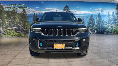 Diamond Black Crystal Pearlcoat 2022 Jeep Grand Cherokee 4xe Overland