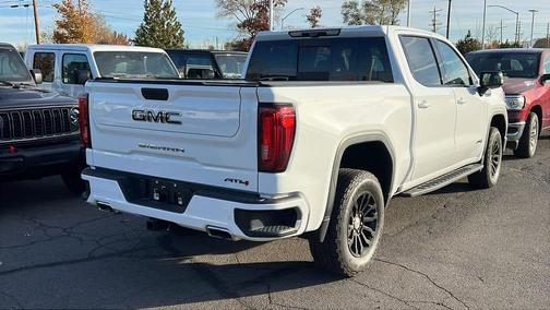 2021 GMC Sierra 1500 AT4