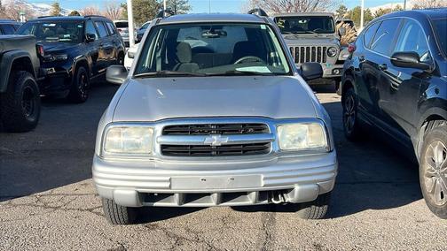 2001 Chevrolet Tracker Hard Top LT