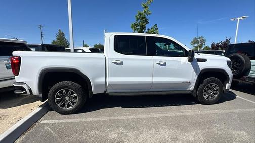 Summit White 2024 GMC Sierra 1500 AT4