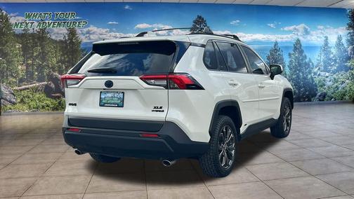 2022 Toyota RAV4 Hybrid XLE Premium