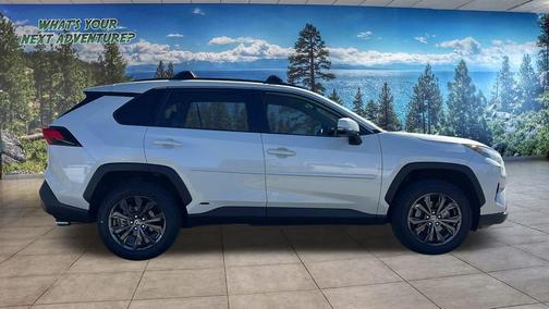 2022 Toyota RAV4 Hybrid XLE Premium