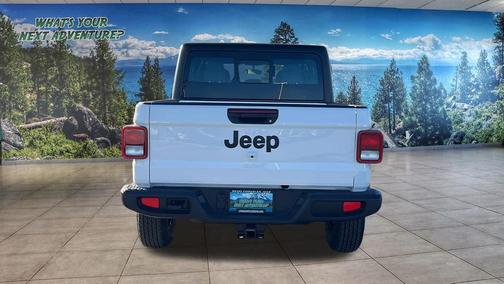 2026 Jeep Gladiator Sport