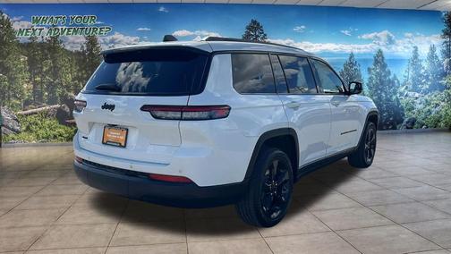 Bright White Clearcoat 2023 Jeep Grand Cherokee L Altitude