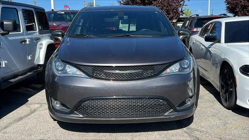 2020 Chrysler Pacifica Touring