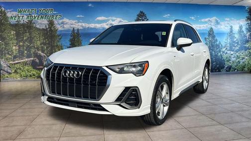 2022 Audi Q3 45 S line Premium