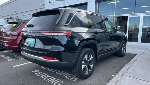 2022 Jeep Grand Cherokee 4xe Base