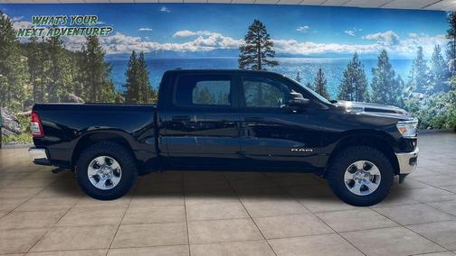 Diamond Black Crystal Pearlcoat 2023 RAM 1500 Big Horn/Lone Star