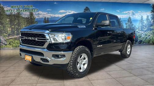 Diamond Black Crystal Pearlcoat 2023 RAM 1500 Big Horn/Lone Star