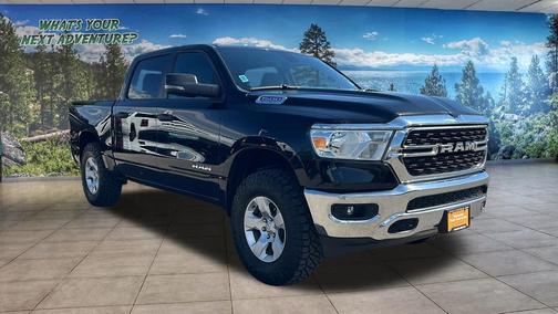 Diamond Black Crystal Pearlcoat 2023 RAM 1500 Big Horn/Lone Star