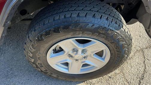 Snazzberry Pearlcoat 2022 Jeep Gladiator Sport S