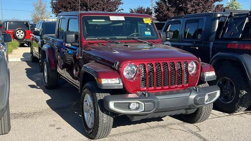 Snazzberry Pearlcoat 2022 Jeep Gladiator Sport S