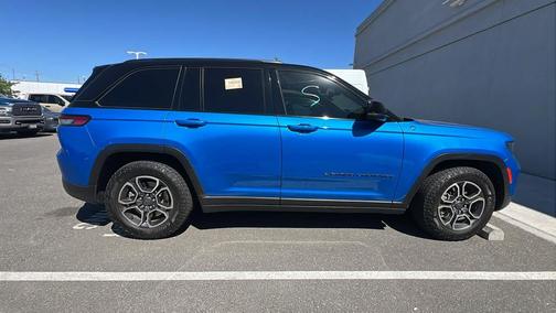 Hydro Blue Pearlcoat 2023 Jeep Grand Cherokee 4xe Trailhawk